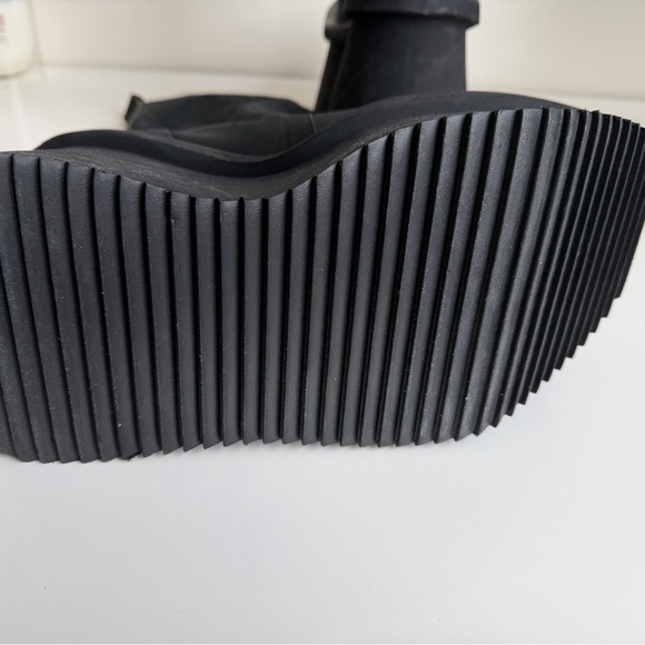 Black Platform Mid-Calf Women's Boots - Picture 4 of 7